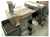 Pasticceria. Metaldetector industriale TUNN-AL per controlli di qualit su prodotti per pasticceria