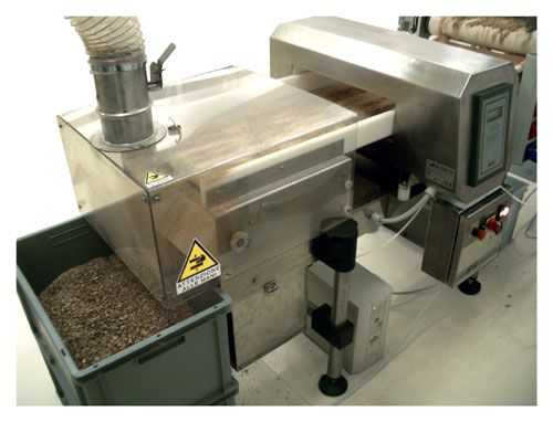 metal detector per controllo bomboloni e prodotti per pasticceria